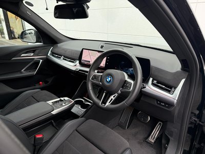 صورة 6 لـ 2026 BMW IX1