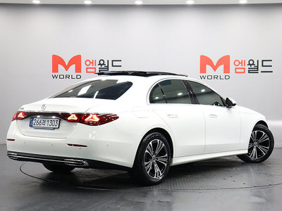 MERCEDES-BENZ E-CLASS - 5