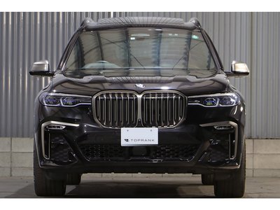 BMW X7 - 7