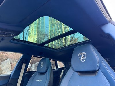 LAMBORGHINI URUS - 8