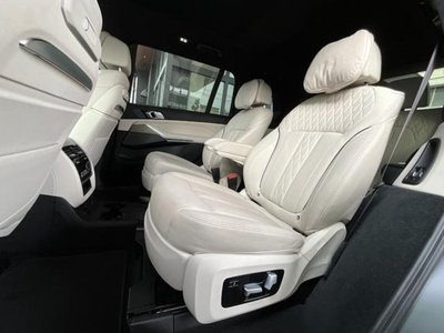 BMW X7 - 9
