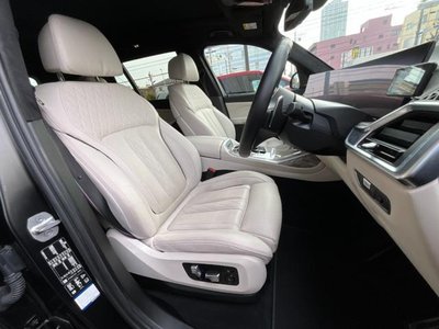 BMW X7 - 6