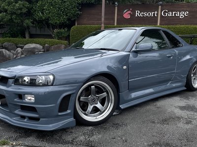 2001 Nissan SKYLINE photo 4