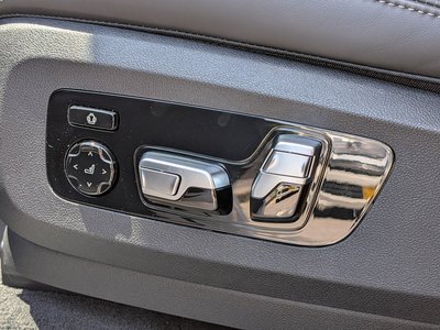 2021 BMW X7 — миниатюра 59