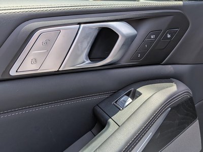 2021 BMW X7 — миниатюра 55