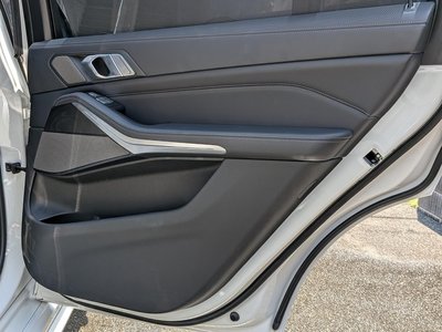 2021 BMW X7 — миниатюра 39