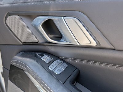 2021 BMW X7 — миниатюра 40