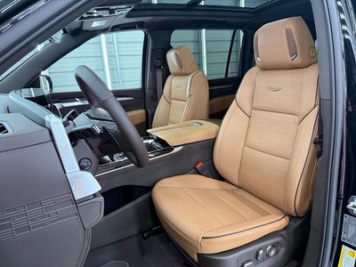 CADILLAC ESCALADE - 6