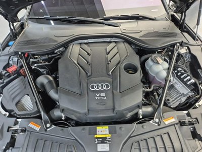 2021 AUDI A8 photo 6