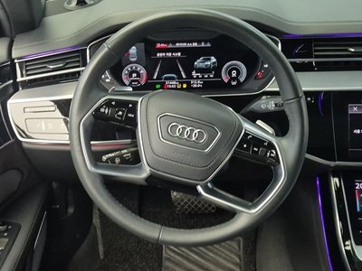 2021 AUDI A8 photo 9