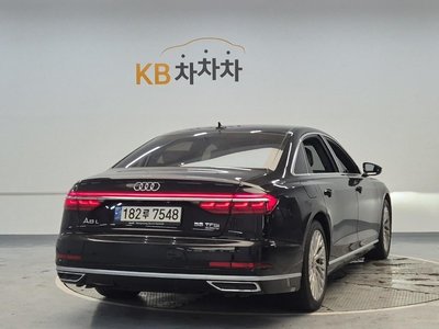 2021 AUDI A8 photo 2