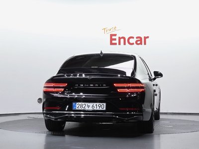 GENESIS G80 (RG3) - 3