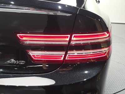 GENESIS G80 (RG3) - 10
