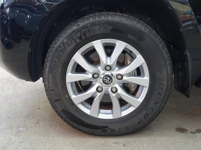 TOYOTA LAND CRUISER 200 - 10