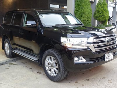TOYOTA LAND CRUISER 200 - 4