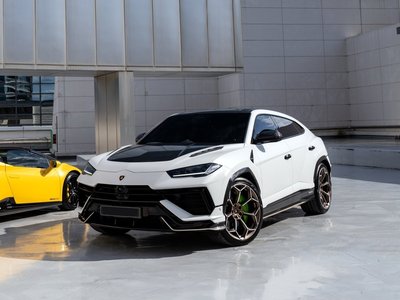 صورة 1 لـ 2024 Lamborghini URUS