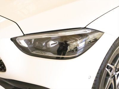 MERCEDES-BENZ C-CLASS - 8