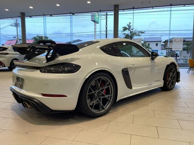 2023 Porsche 718 photo 8
