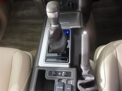 2023 Toyota LAND CRUISER PRADO — миниатюра 12
