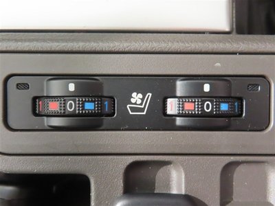 2023 Toyota LAND CRUISER PRADO — миниатюра 19