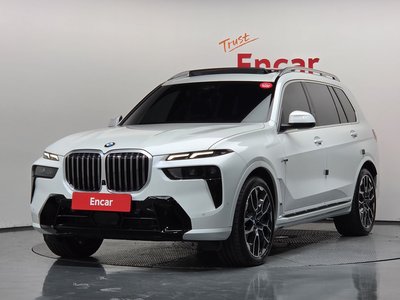 2025 BMW X7 — фото 1