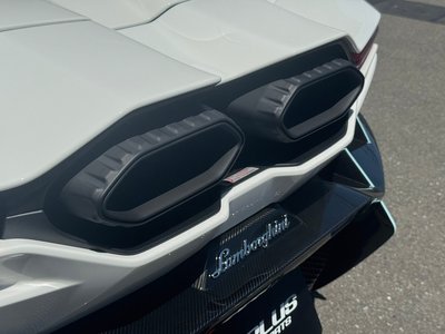 صورة مصغرة 14 لـ 2025 Lamborghini REVUELTO