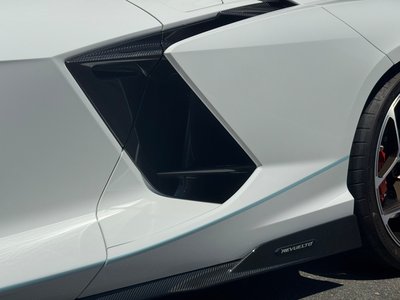 صورة مصغرة 15 لـ 2025 Lamborghini REVUELTO