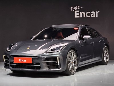 PORSCHE PANAMERA - 1
