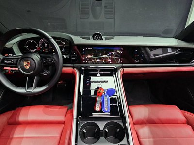 PORSCHE PANAMERA - 5