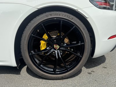 صورة 31 لـ 2017 Porsche 718