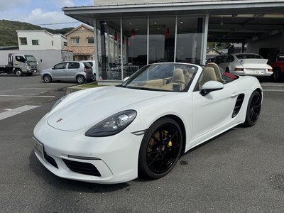 صورة 9 لـ 2017 Porsche 718