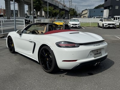 صورة 12 لـ 2017 Porsche 718