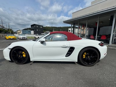 صورة 8 لـ 2017 Porsche 718