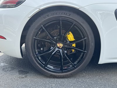 صورة 33 لـ 2017 Porsche 718