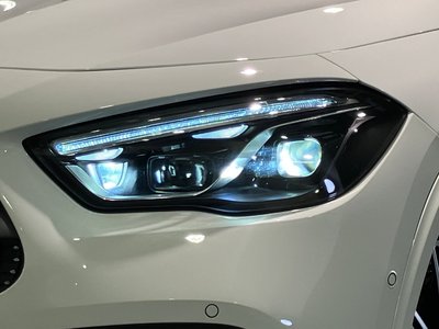 MERCEDES-BENZ GLA - 9