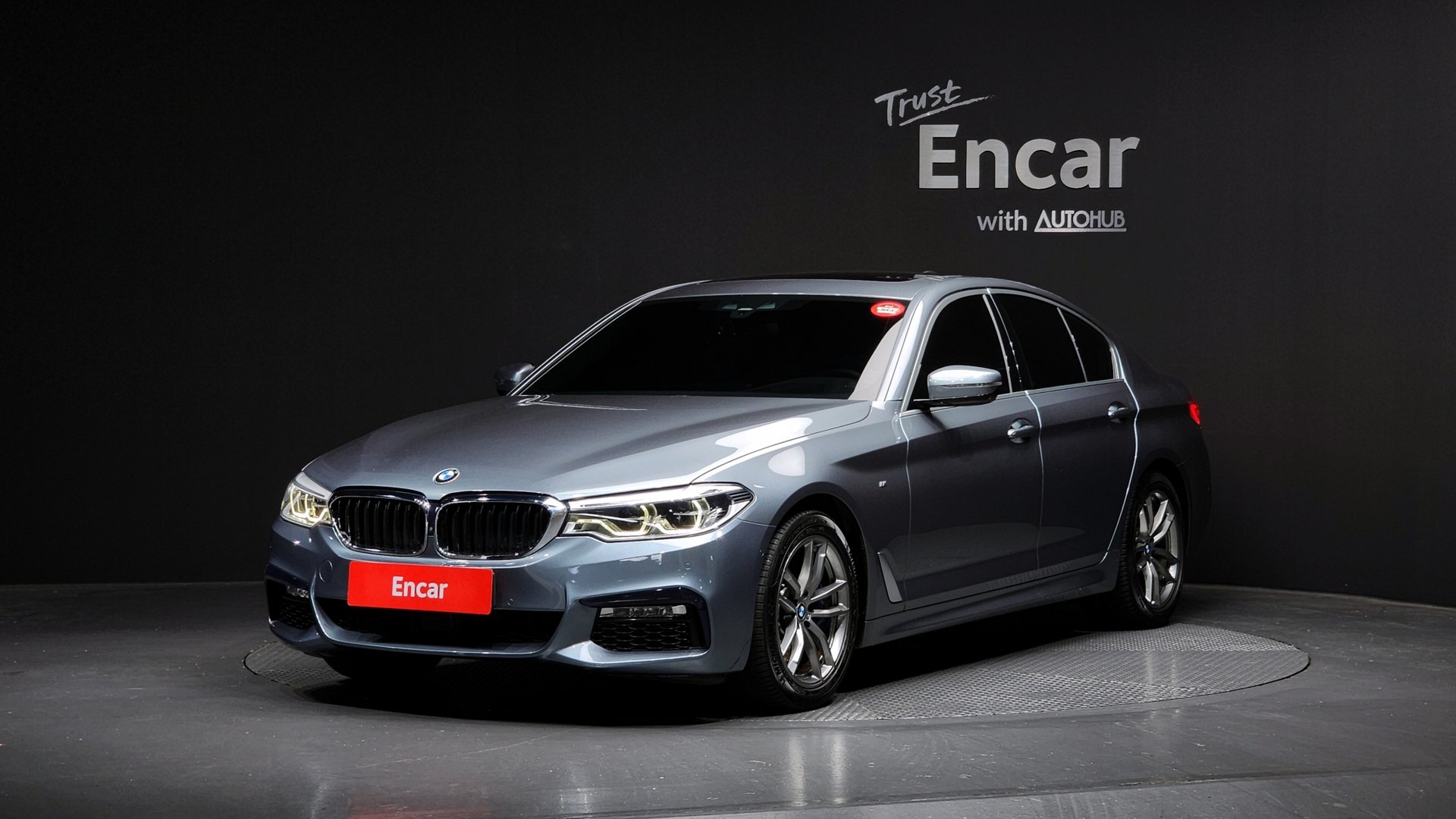 BMW 5 SERIES - View 1