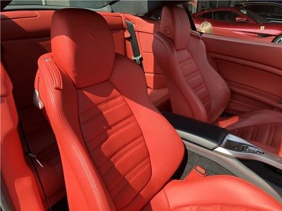 2010 FERRARI CALIFORNIA — миниатюра 41