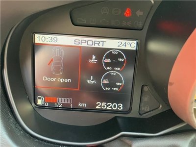 2010 FERRARI CALIFORNIA — миниатюра 22