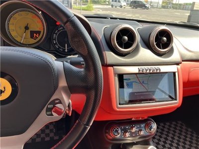 2010 FERRARI CALIFORNIA — миниатюра 24