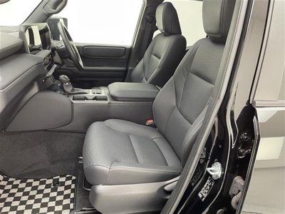 صورة مصغرة 18 لـ 2024 Toyota LAND CRUISER 250