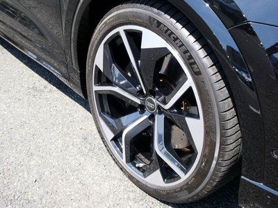 AUDI RS Q8 - 9