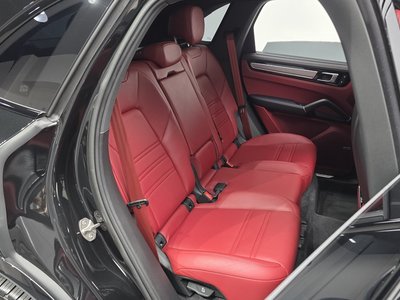 2023 Porsche CAYENNE — миниатюра 11