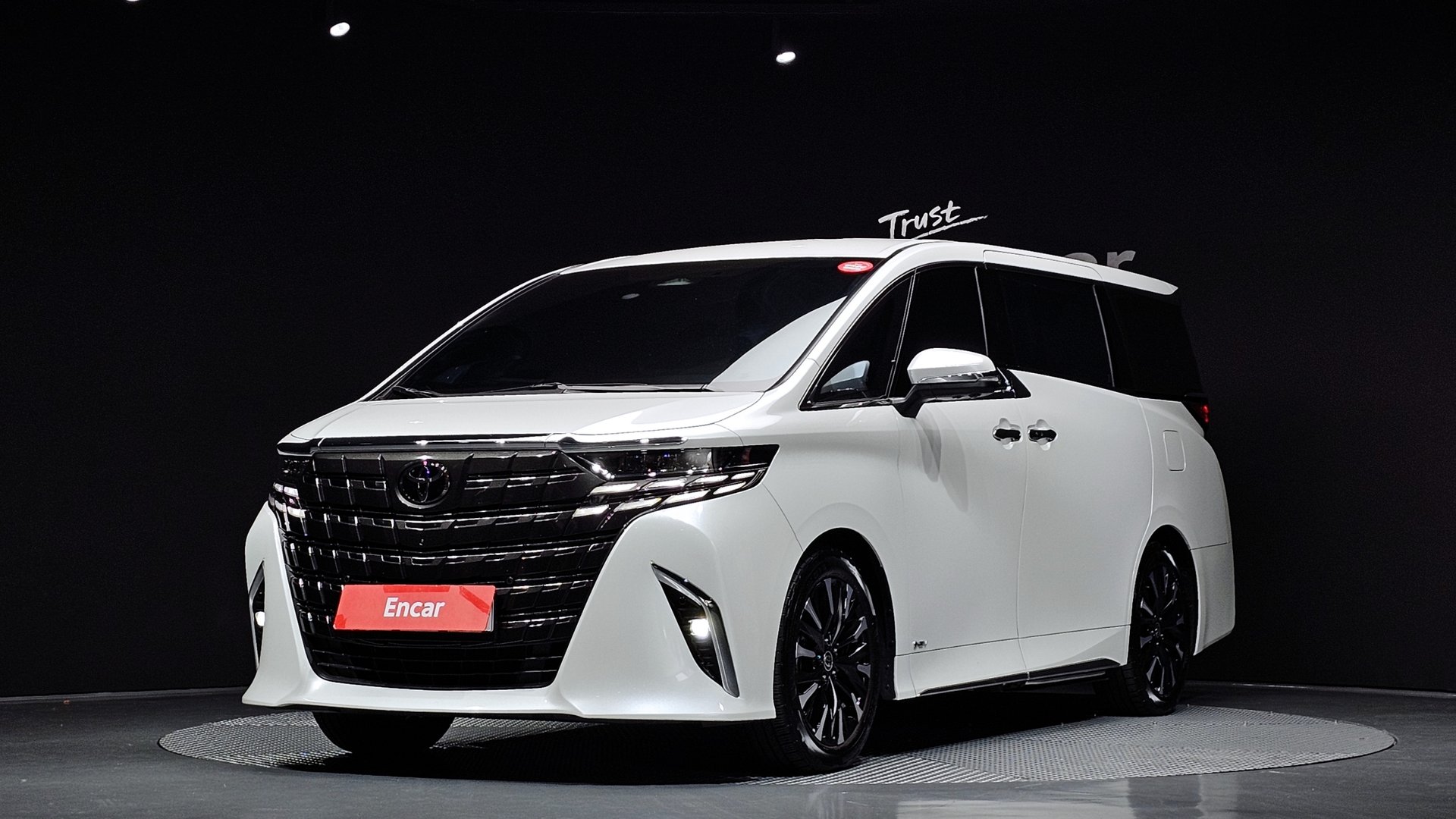 TOYOTA ALPHARD - View 1