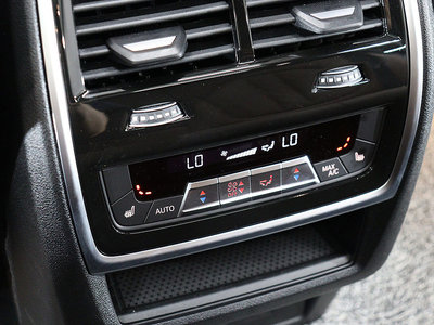 2026 BMW X5 缩略图 14