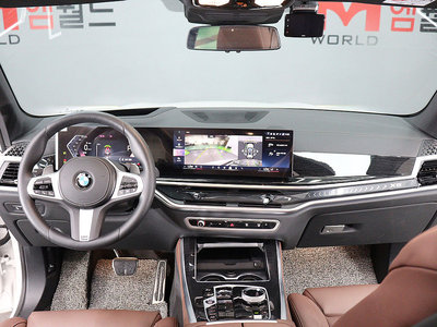 2026 BMW X5 缩略图 12