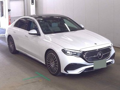 MERCEDES-BENZ E-CLASS - 1