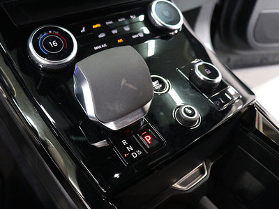 2023 LAND Rover RANGE ROVER SPORT photo 9