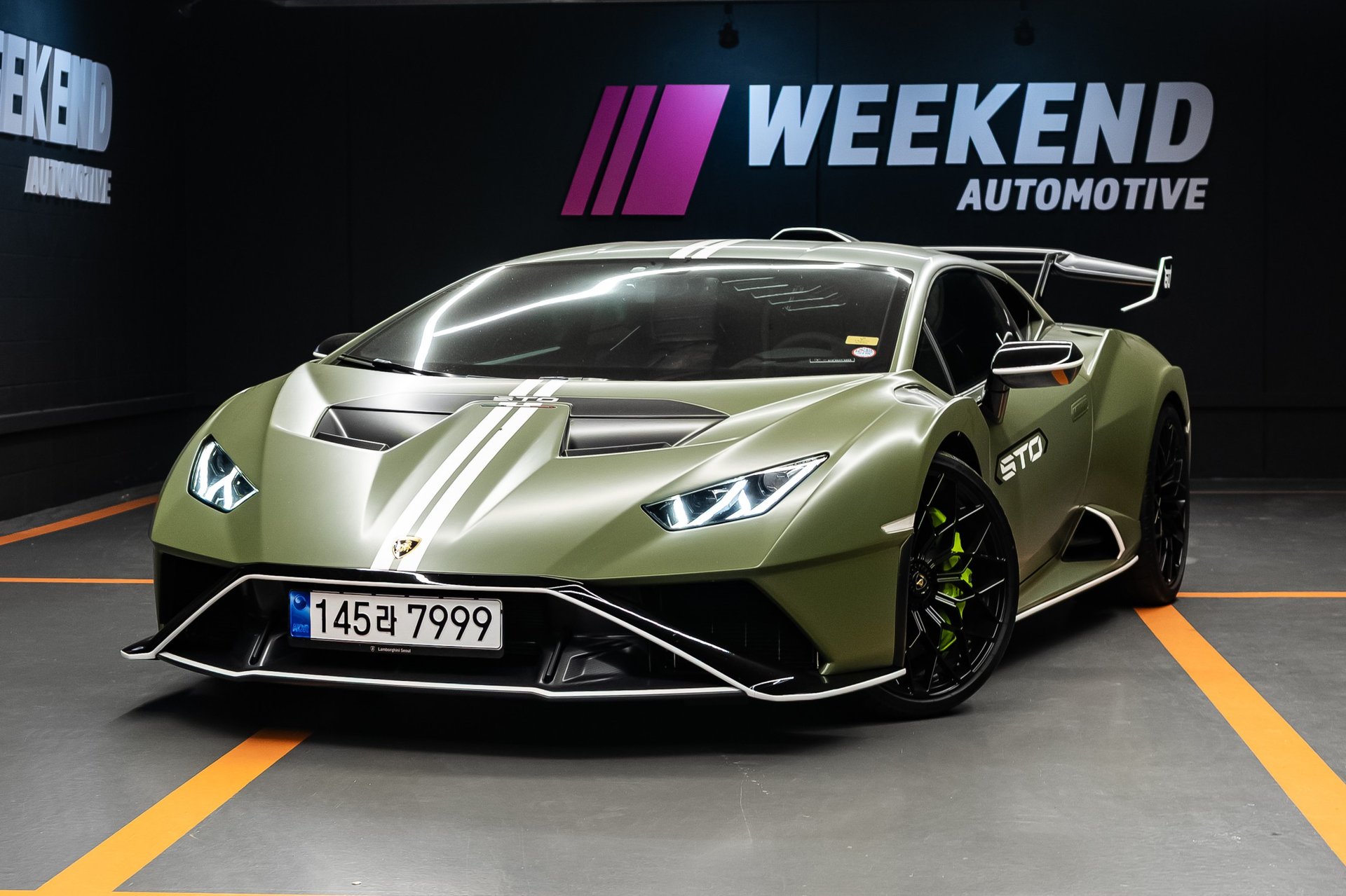 LAMBORGHINI HURACAN - View 1