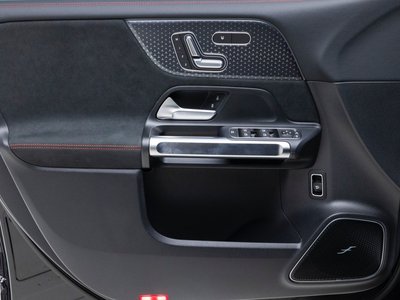 2025 Mercedes-BENZ EQB 缩略图 12