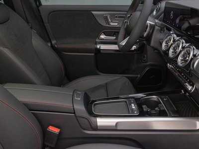 2025 Mercedes-BENZ EQB 缩略图 18